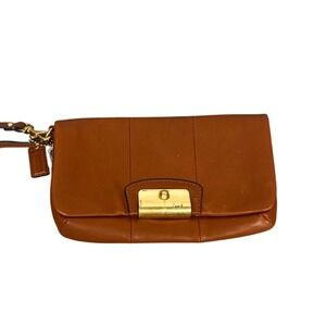 Coach Leather Wristlet Clutch Cognac Brown Gold Turnlock Purple Lining